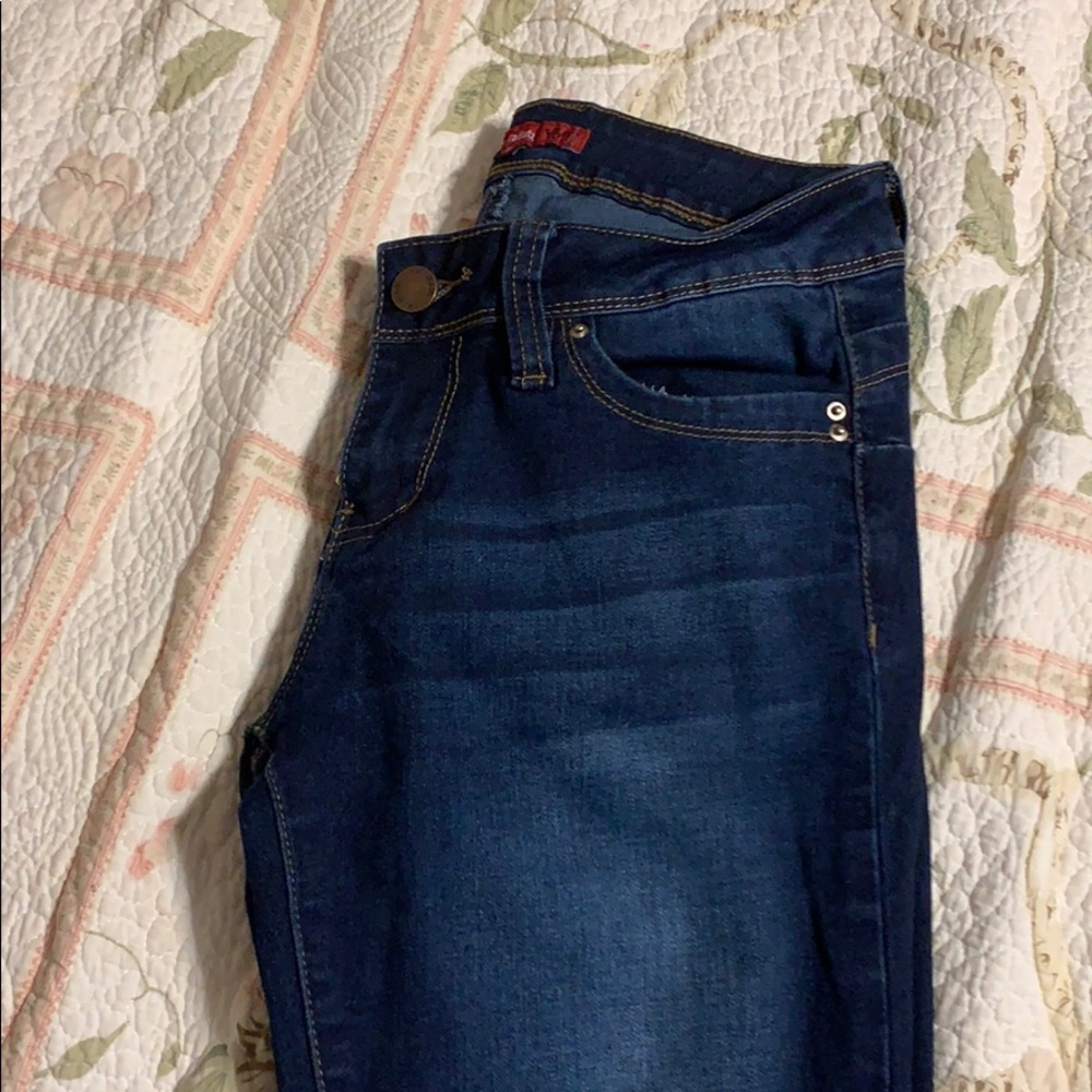 Dark skinny jeans